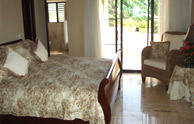 Casa de Campo - Las Pinas 7 "MASTER BEDROOM" (2nd Floor)