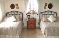Casa de Campo - Las Pinas 7 "WICKER BEDROOM"