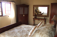 Casa de Campo - Las Pinas 7 "MASTER BEDROOM" (2nd Floor)