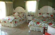 Casa de Campo - Las Pinas 7 "Guest Bedroom"